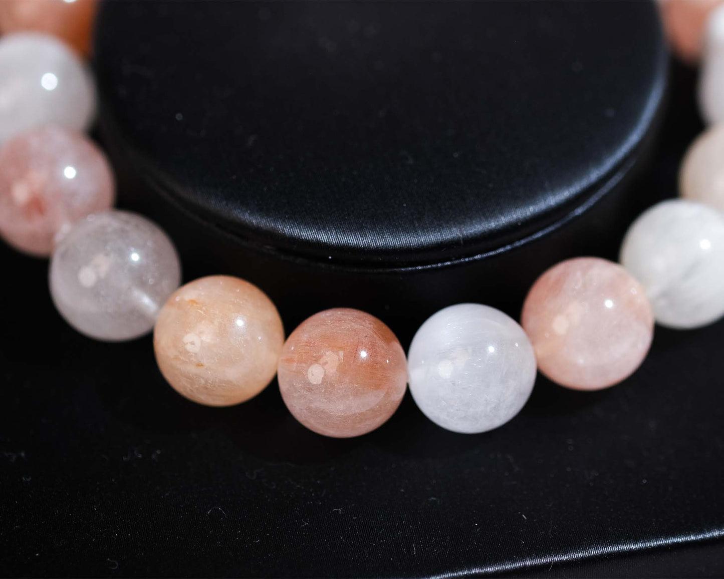 Rabbit Hair Quartz Bracelet (Pink Rutilated Quartz)