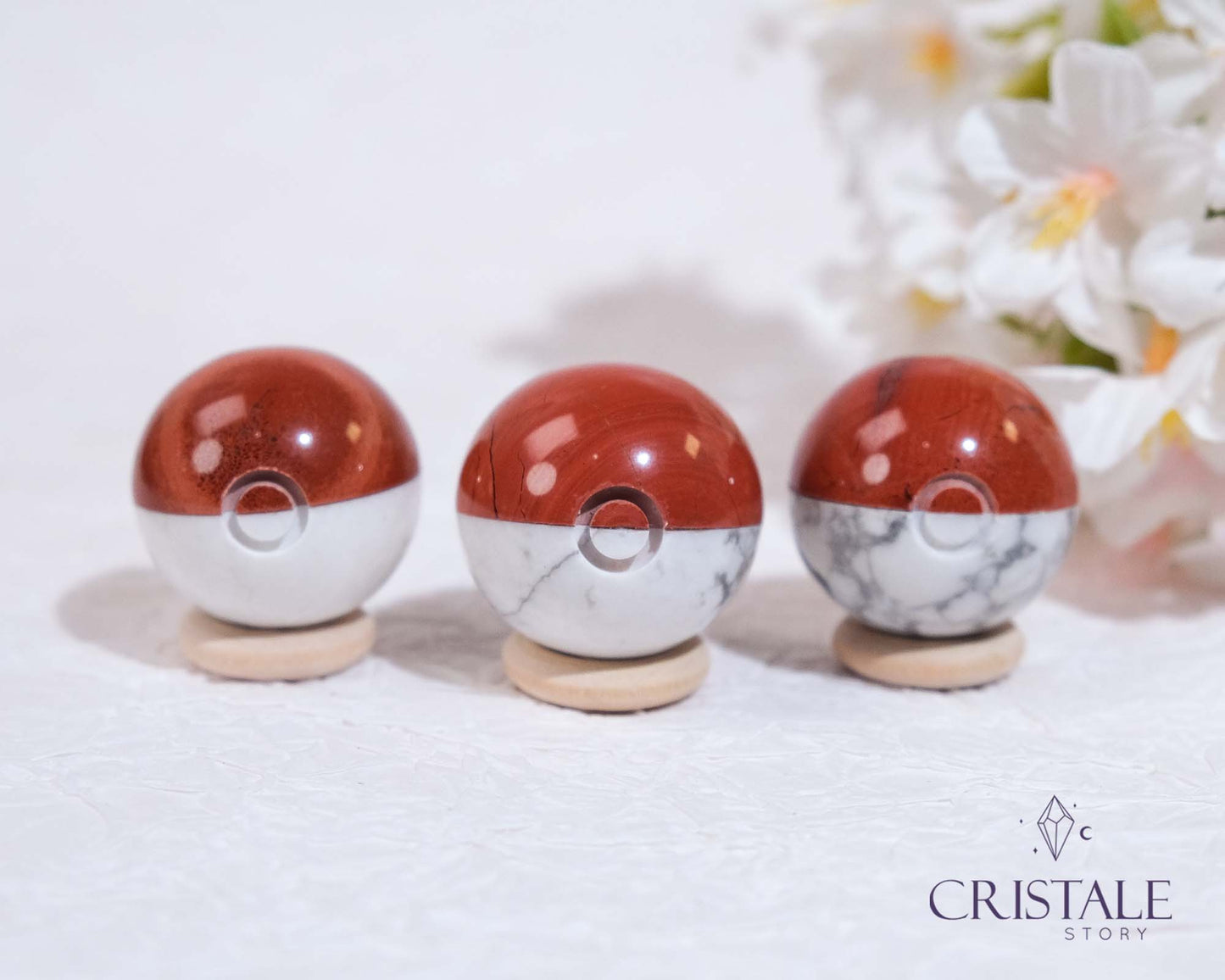 3cm Pokeball Crystal Carving